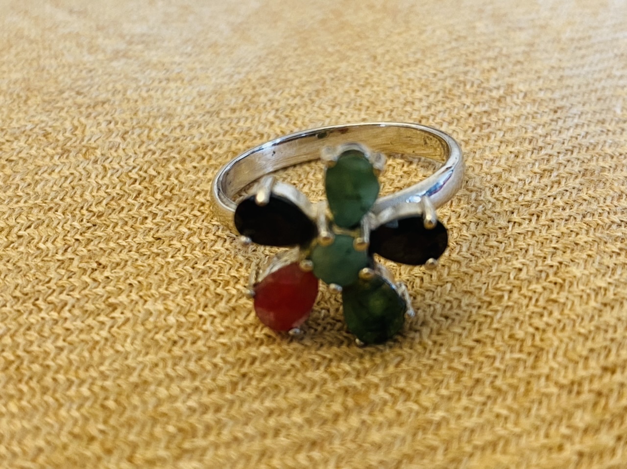 5B184047-3819-484F-AD58-CA111236D0ED