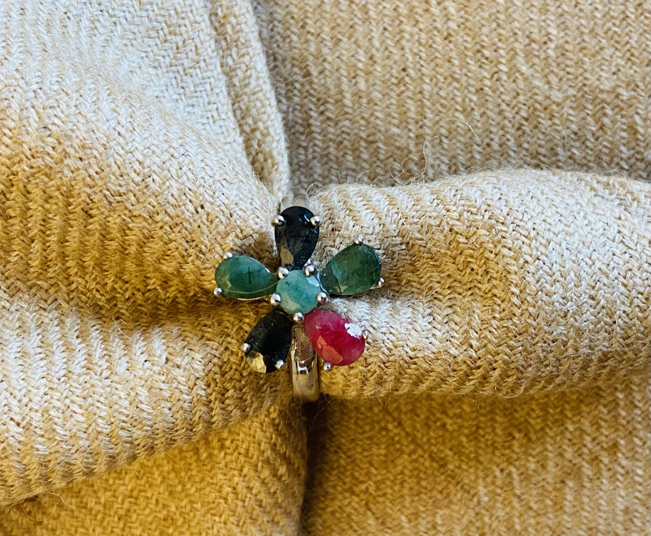 6566F822-0DB7-4E53-AB87-1CF1CD711BBF